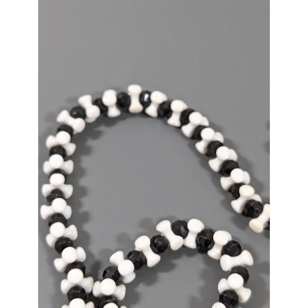 Vintage Black White Lucite Beaded Necklace 28 in Strand Classic‎ Mod